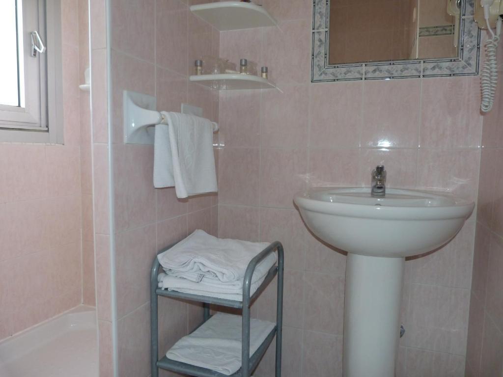 Hotel La Caravelle Fréjus Zimmer foto