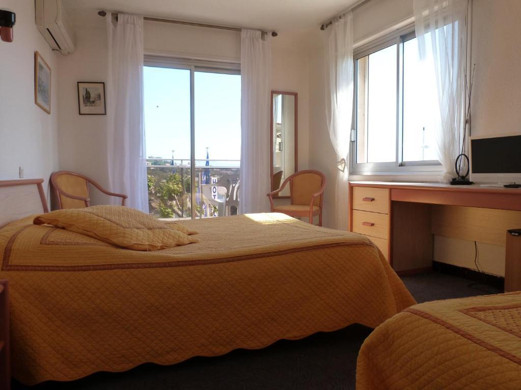 Hotel La Caravelle Fréjus Zimmer foto